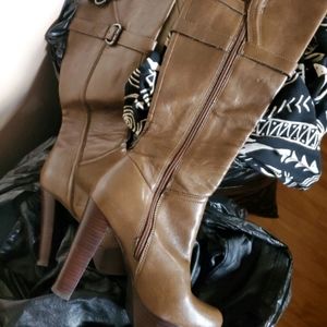 Guess boots